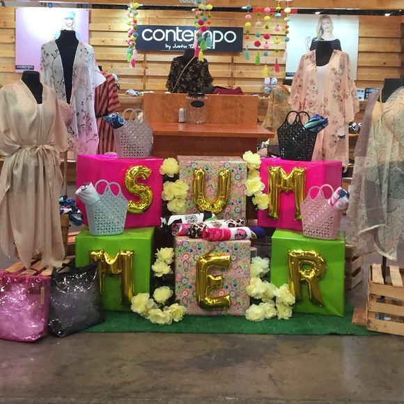 Meet your Posher, Heather and Justin&Taylor Team! - Picture 6 of 6